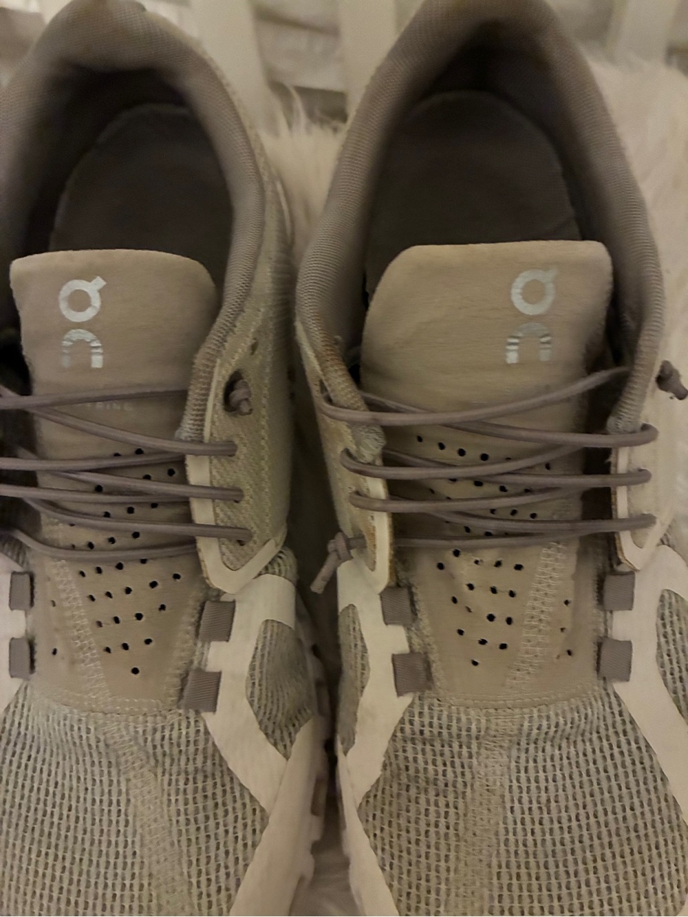 On Running Cloud Women’s Running Shoes Grey/White Sz 8 - Picture 11 of 12
